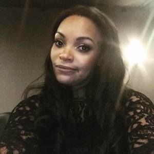 Meet your Posher, Lola